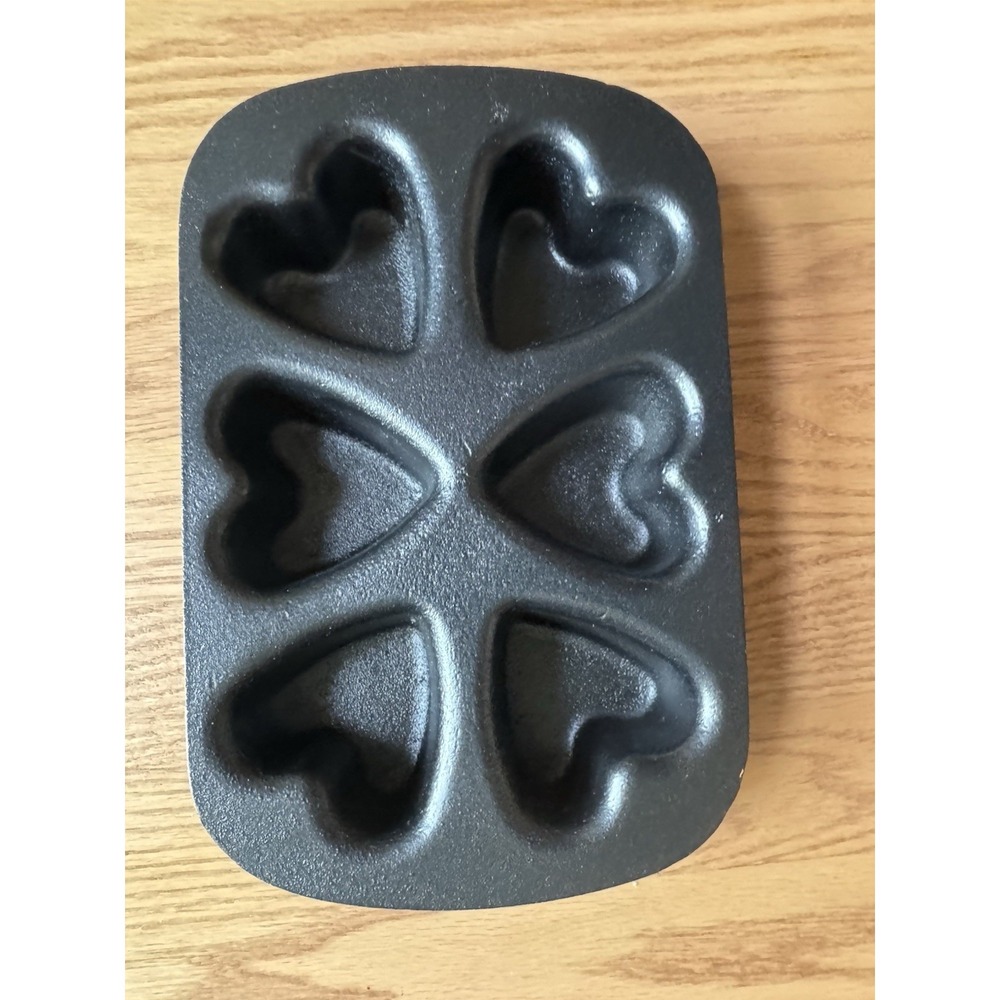 Cast Iron Heart Gem Pan 6 Cup Muffin Mold Baking Pan Cornbread Pan